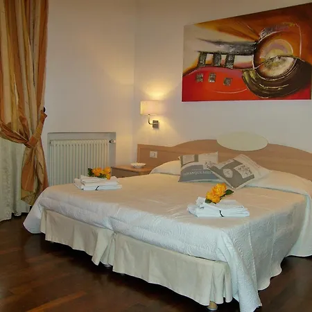 La Stazione Гостевой дом 3*