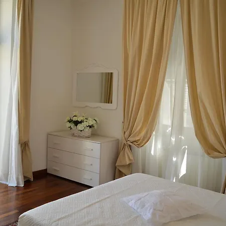 Guest house La Stazione 3*